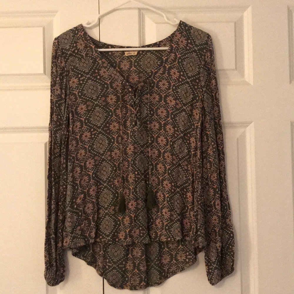 Hollister top